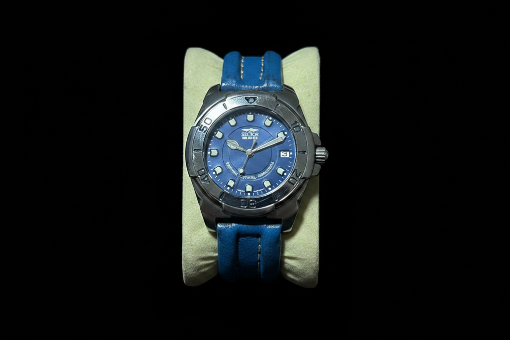 Sector 220 Sapphire Crystal Dive Watch — Blue Dial & Leather Strap